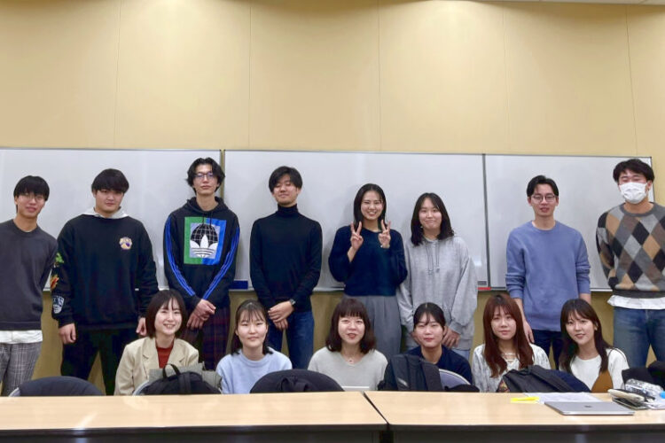 現地調査を中心に食品公害などの社会問題を研究する（文学部・宇田和子ゼミ）